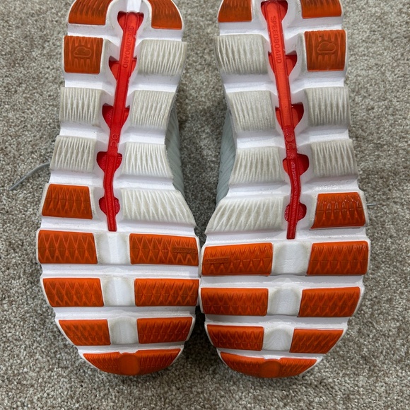 Men’s On Cloudswift Size 10 Running Shoe - Picture 4 of 4